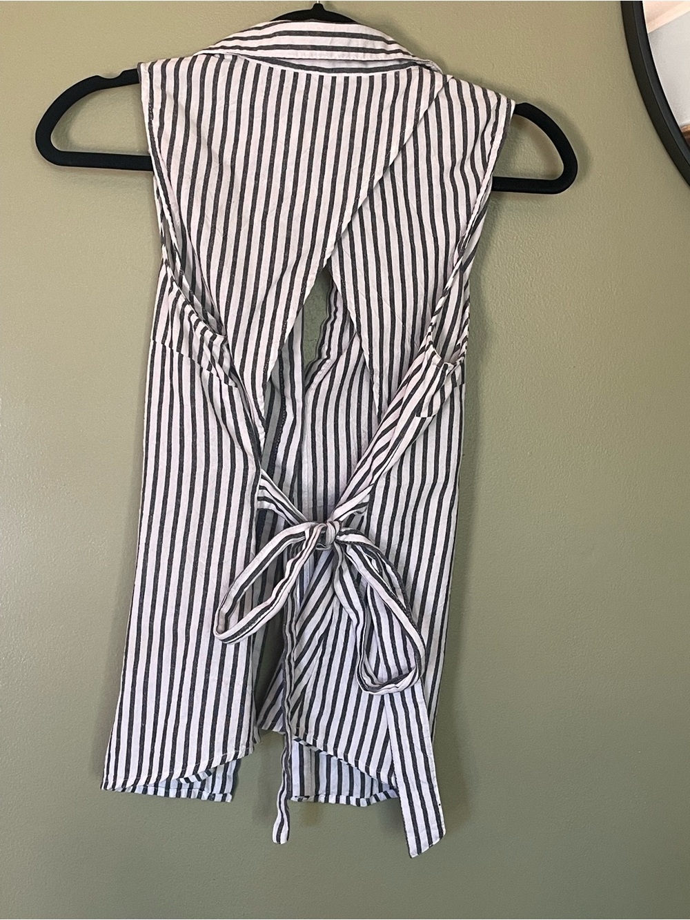 Striped Open-Back Tie Top - Navy & White